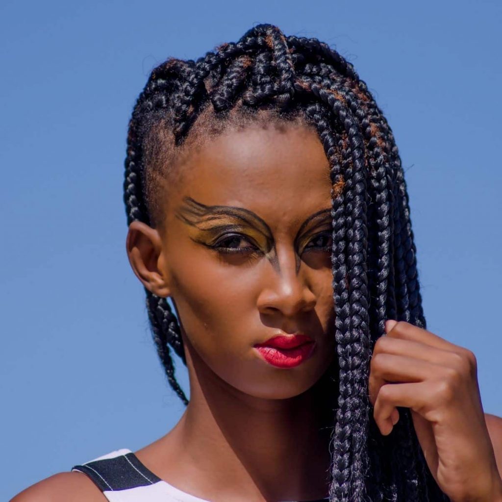 12 modelos de tranças afros para inspirar o seu próximo penteado